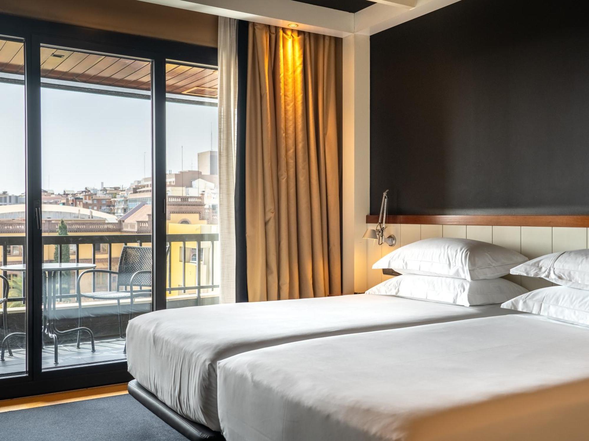 U232 Hotell 4*