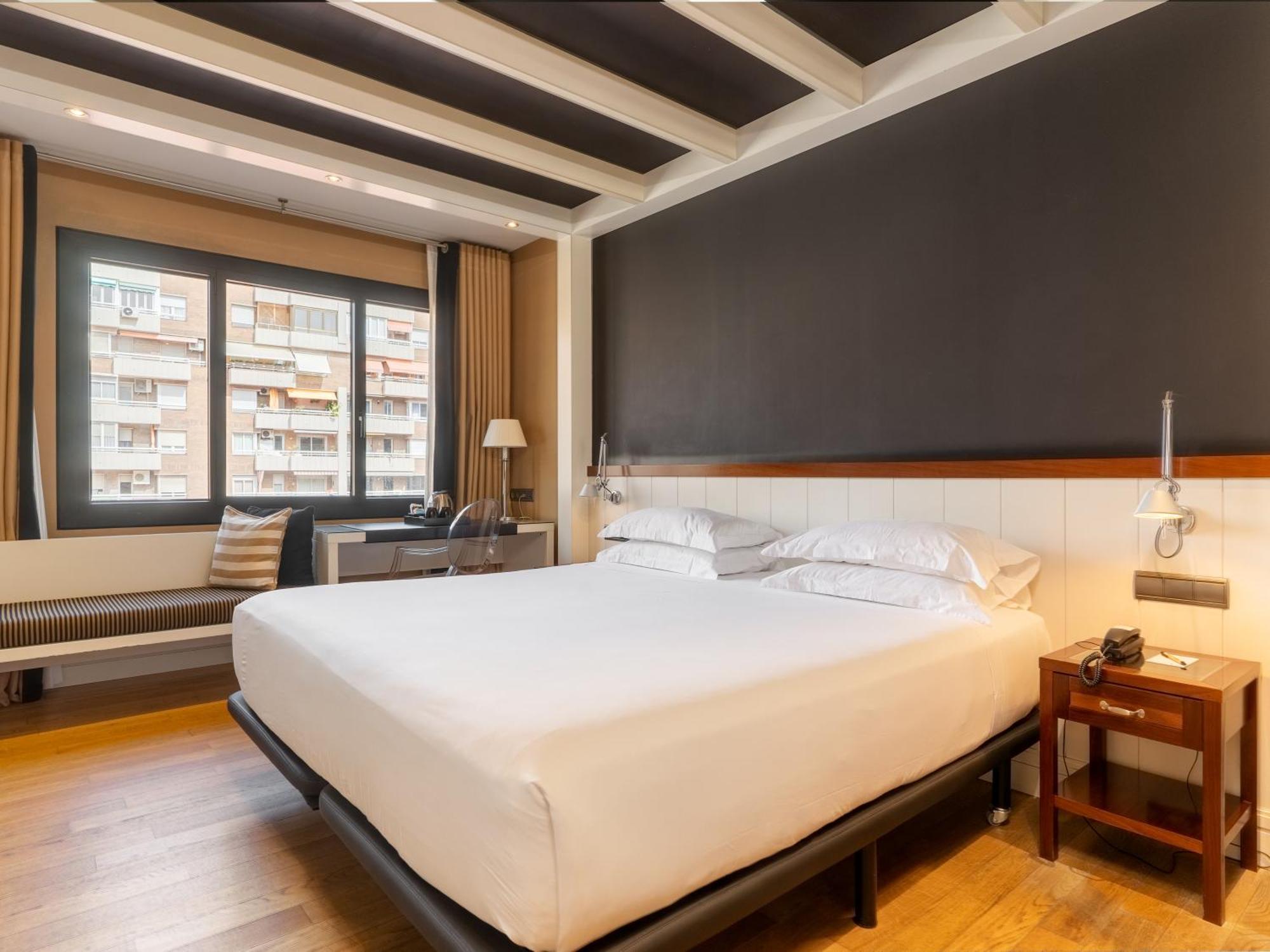 U232 Hotell 4*