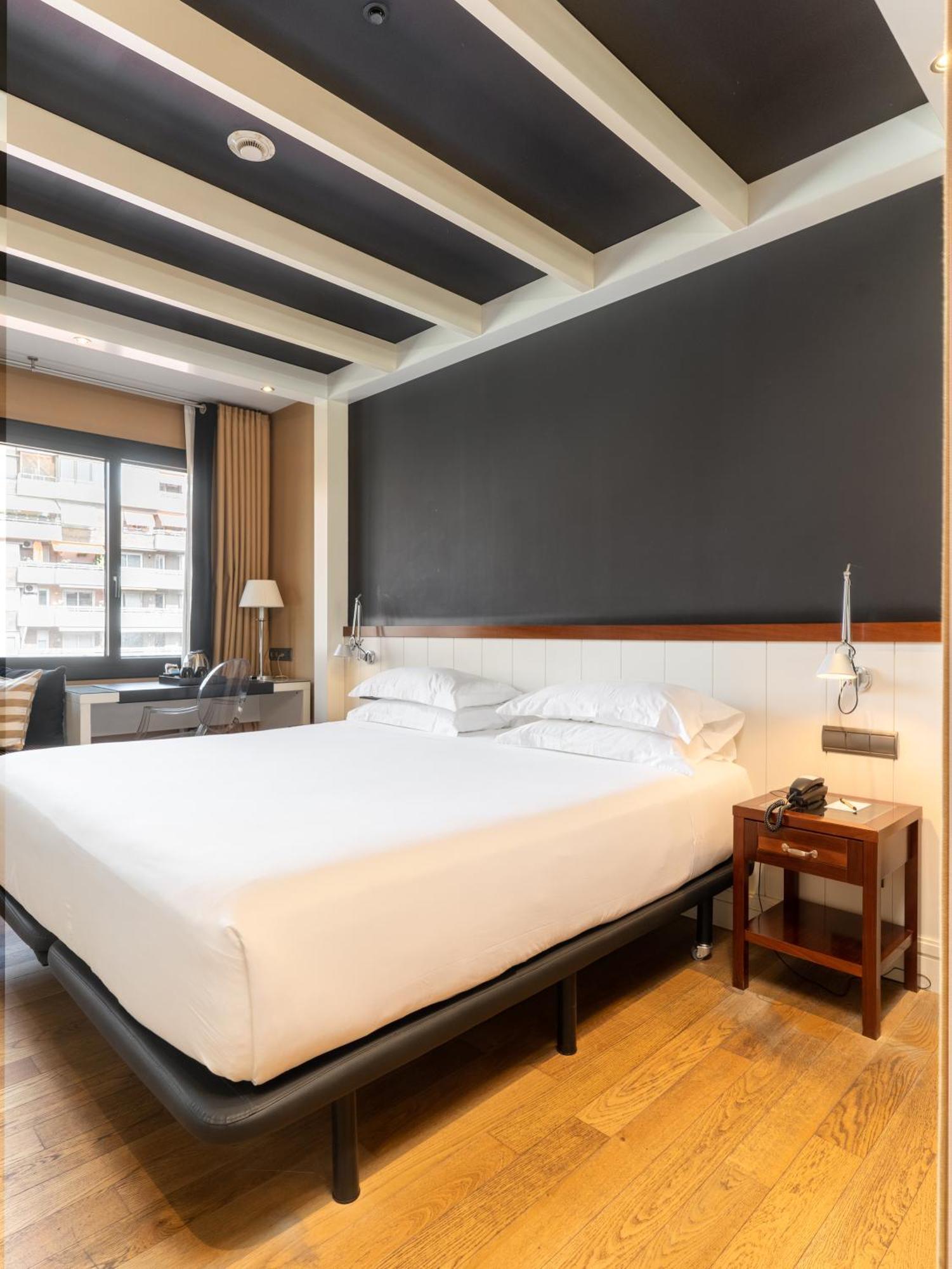 U232 Hotel
