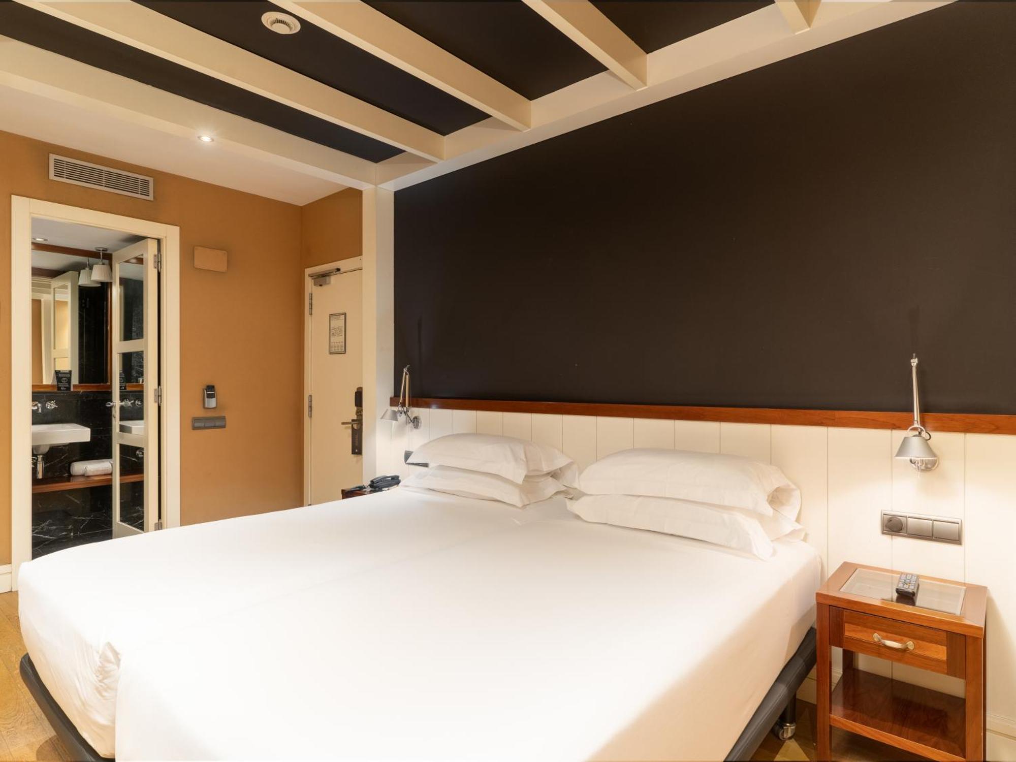 Hotell U232