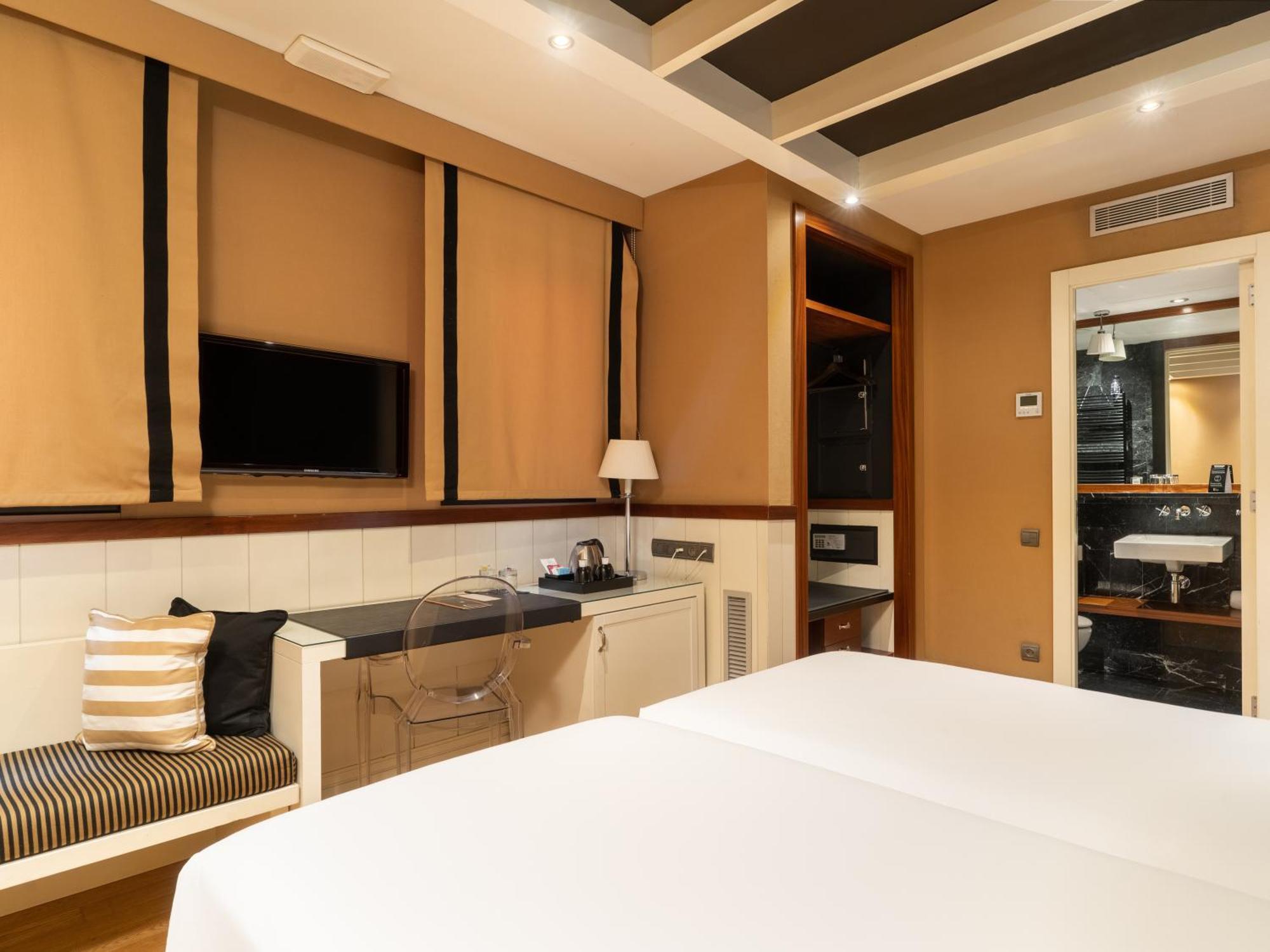 Hotel U232 4*
